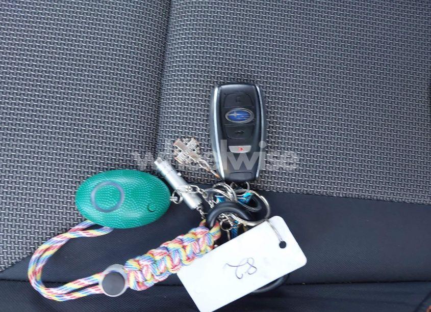 Photo 11 of 2021 Subaru Crosstrek PREMIUM (VIN JF2GTAEC2M8371538)