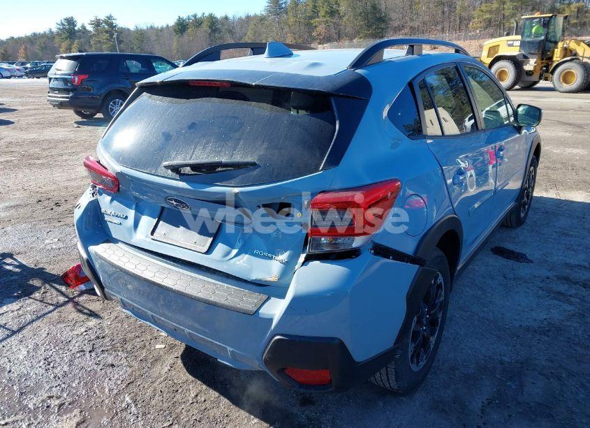 Photo 4 of 2022 Subaru Crosstrek PREMIUM (VIN JF2GTAEC2NH277547)