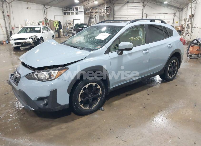 Photo 2 of 2021 Subaru Crosstrek PREMIUM (VIN JF2GTAEC3M8679351)