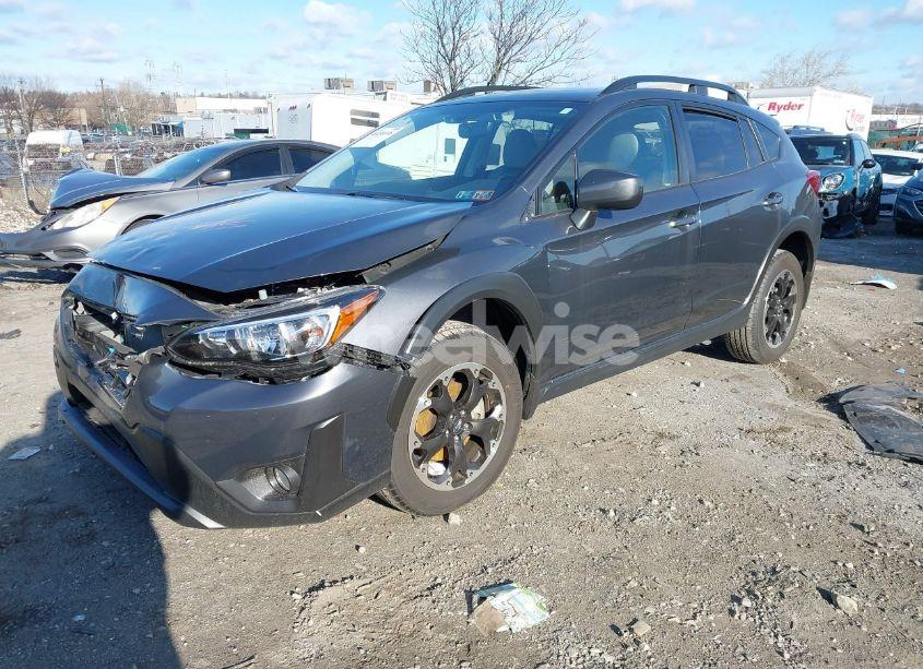 Photo 2 of 2022 Subaru Crosstrek PREMIUM (VIN JF2GTAEC3NH253144)