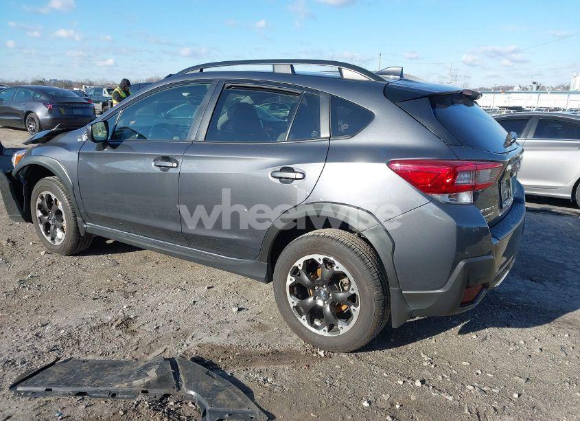 Photo 3 of 2022 Subaru Crosstrek PREMIUM (VIN JF2GTAEC3NH253144)