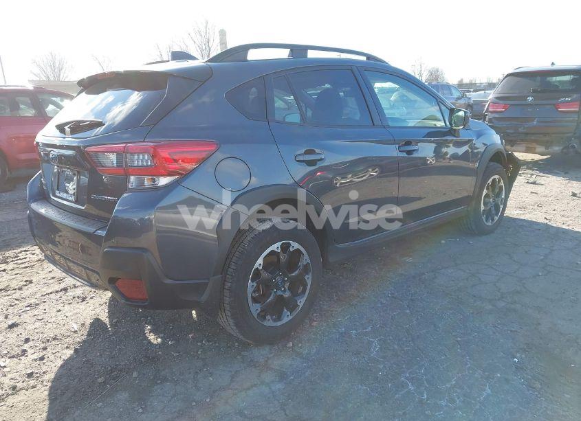 Photo 4 of 2022 Subaru Crosstrek PREMIUM (VIN JF2GTAEC3NH253144)