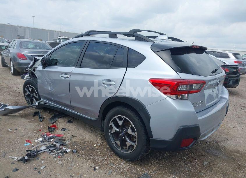Photo 3 of 2020 Subaru Crosstrek PREMIUM (VIN JF2GTAEC4L8204435)