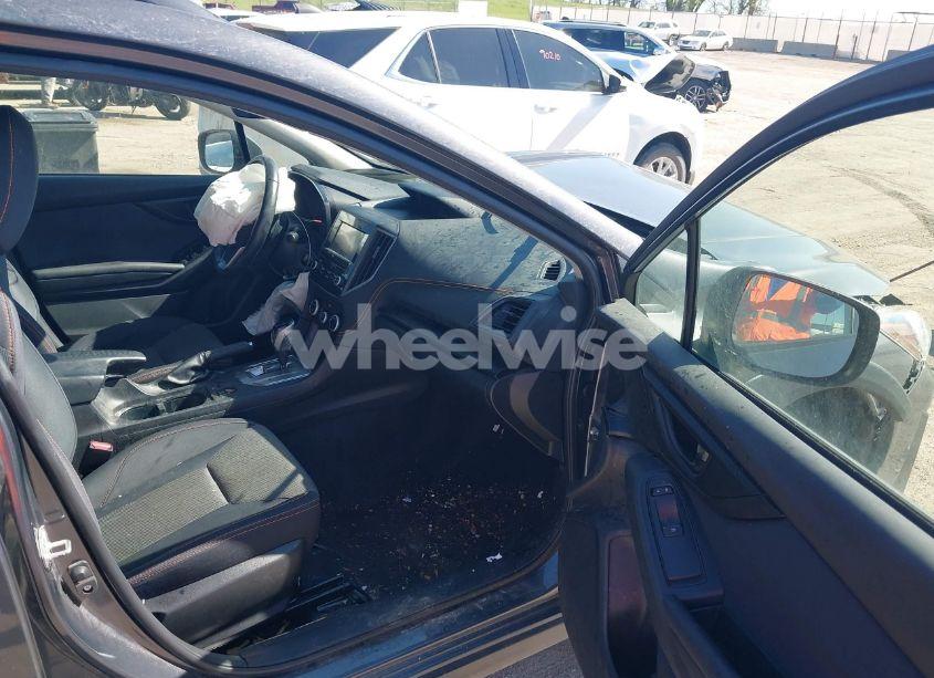 Photo 5 of 2021 Subaru Crosstrek PREMIUM (VIN JF2GTAEC4M8279380)