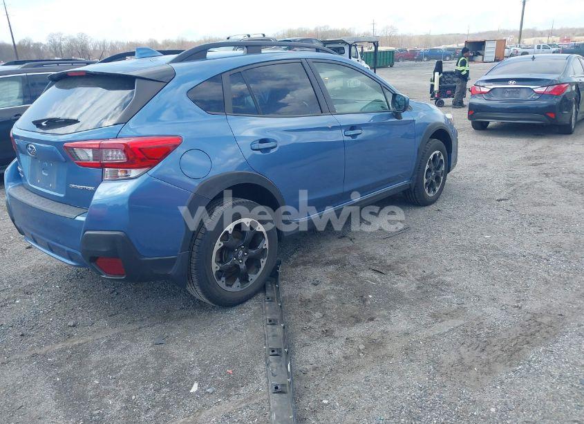 Photo 4 of 2021 Subaru Crosstrek PREMIUM (VIN JF2GTAEC4MH369712)
