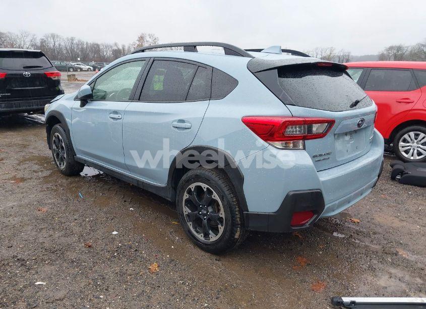 Photo 3 of 2022 Subaru Crosstrek PREMIUM (VIN JF2GTAEC5NH268695)