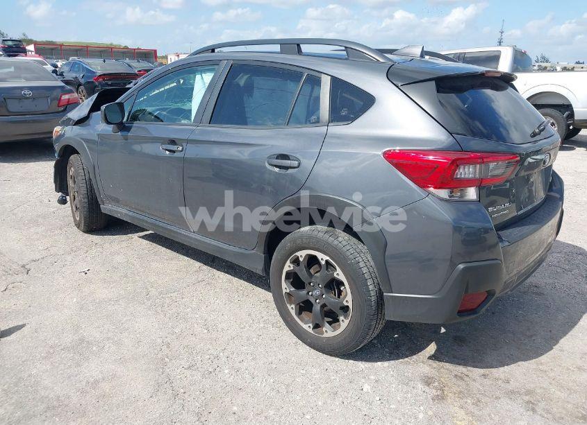 Photo 3 of 2022 Subaru Crosstrek PREMIUM (VIN JF2GTAEC5NH278613)