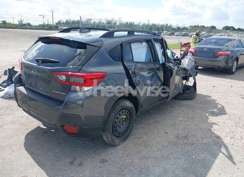 Photo 4 of 2022 Subaru Crosstrek PREMIUM (VIN JF2GTAEC5NH278613)