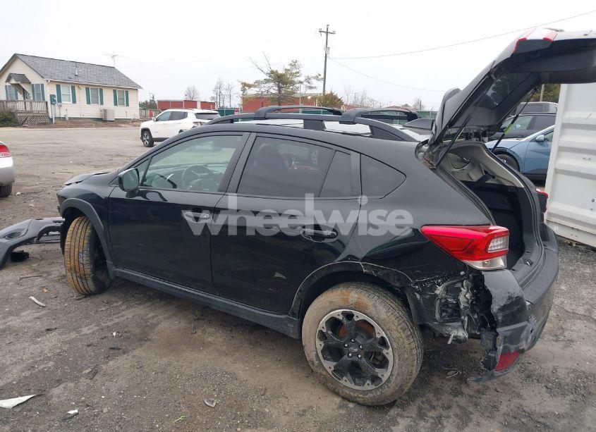 Photo 3 of 2022 Subaru Crosstrek PREMIUM (VIN JF2GTAEC6NH257799)