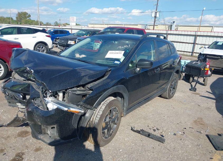 Photo 2 of 2020 Subaru Crosstrek PREMIUM (VIN JF2GTAEC7L8203750)