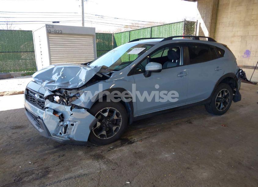 Photo 2 of 2020 Subaru Crosstrek PREMIUM (VIN JF2GTAEC7L8249434)