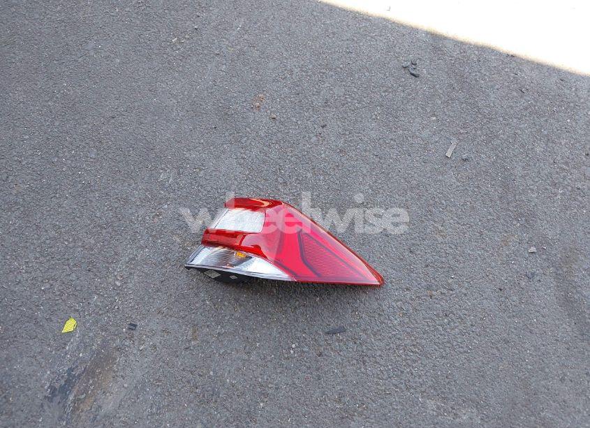 Photo 12 of 2018 Subaru Crosstrek 2.0I LIMITED (VIN JF2GTALC5J8257743)