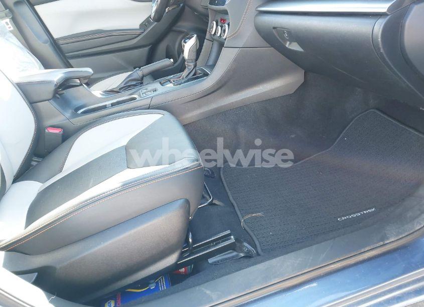 Photo 5 of 2018 Subaru Crosstrek 2.0I LIMITED (VIN JF2GTALC8JH289537)