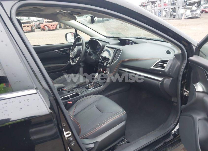 Photo 5 of 2018 Subaru Crosstrek 2.0I LIMITED (VIN JF2GTALC9JH242291)