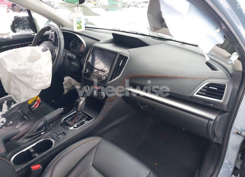 Photo 5 of 2020 Subaru Crosstrek LIMITED (VIN JF2GTAMC2L8276686)