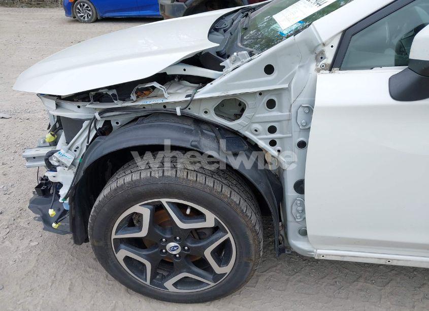 Photo 6 of 2018 Subaru Crosstrek 2.0I LIMITED (VIN JF2GTAMC4JH215952)