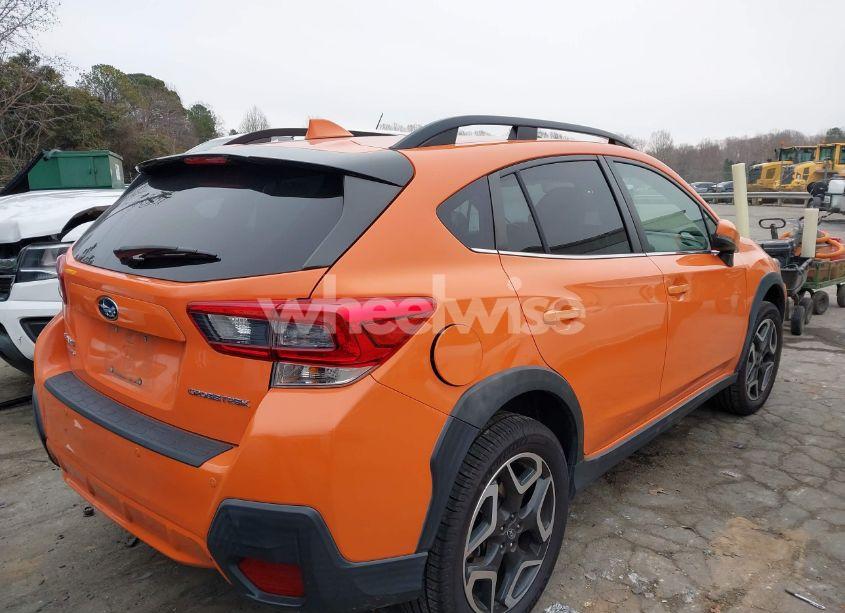 Photo 4 of 2020 Subaru Crosstrek LIMITED (VIN JF2GTAMC4LH240403)