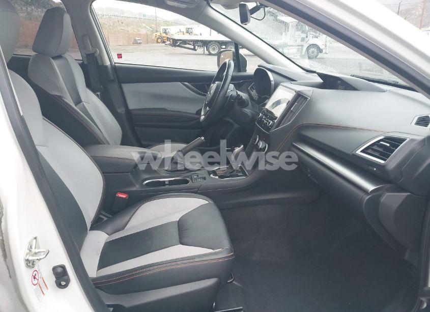 Photo 5 of 2018 Subaru Crosstrek 2.0I LIMITED (VIN JF2GTAMC8J8303838)