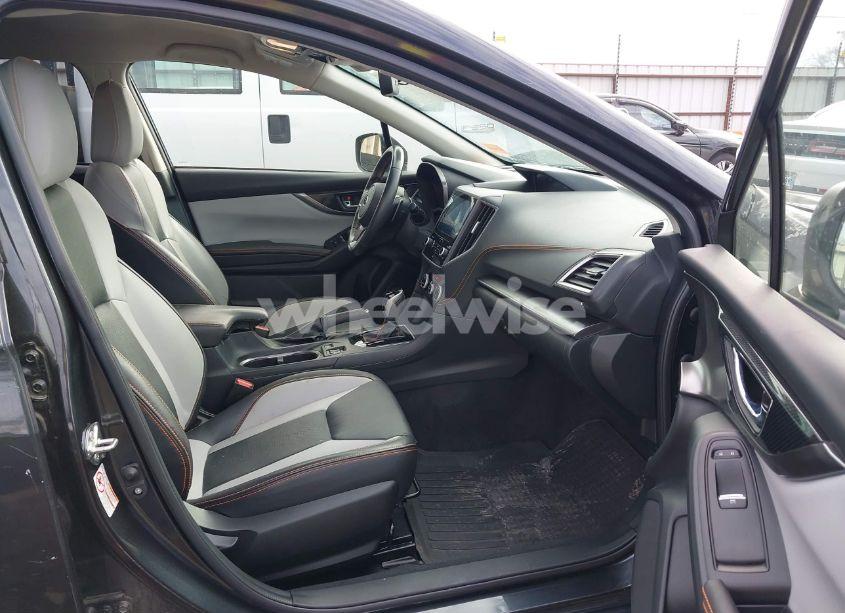 Photo 5 of 2019 Subaru Crosstrek 2.0I LIMITED (VIN JF2GTAMC8K8224588)