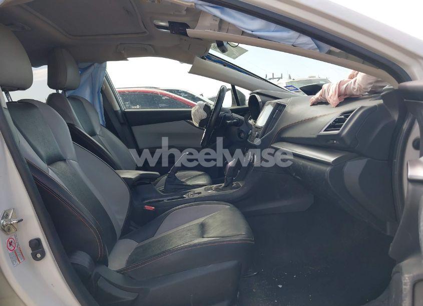 Photo 5 of 2018 Subaru Crosstrek 2.0I LIMITED (VIN JF2GTAMC9JH289836)