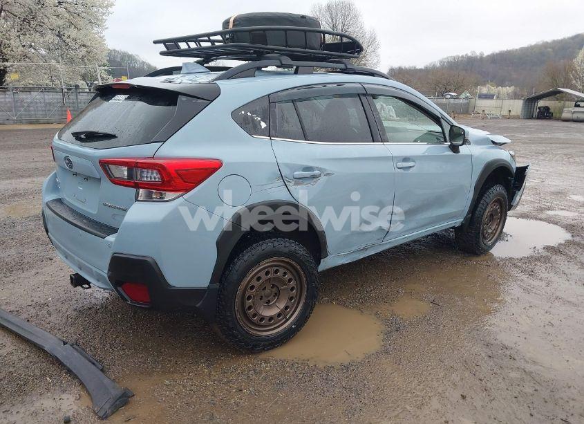 Photo 4 of 2020 Subaru Crosstrek LIMITED (VIN JF2GTANC6LH229904)