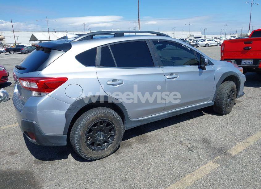 Photo 4 of 2019 Subaru Crosstrek 2.0I LIMITED (VIN JF2GTANC8KH291853)