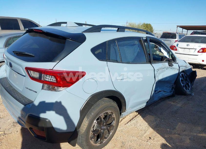 Photo 4 of 2023 Subaru Crosstrek PREMIUM (VIN JF2GTAPC0P8327376)