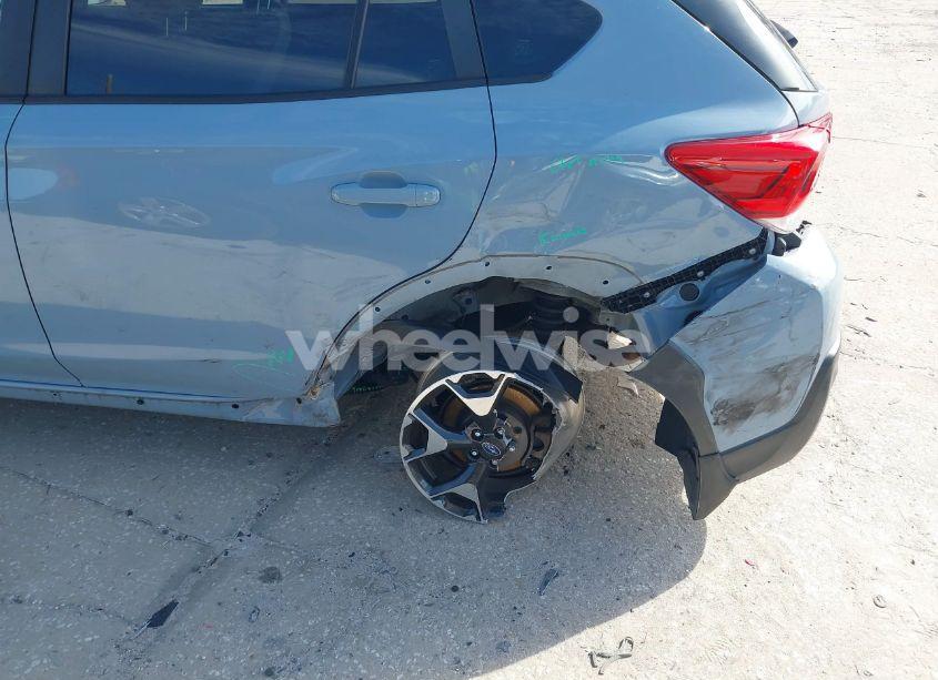 Photo 6 of 2020 Subaru Crosstrek PREMIUM (VIN JF2GTAPC1L8268994)