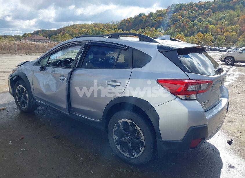 Photo 3 of 2021 Subaru Crosstrek PREMIUM (VIN JF2GTAPC1M8319900)