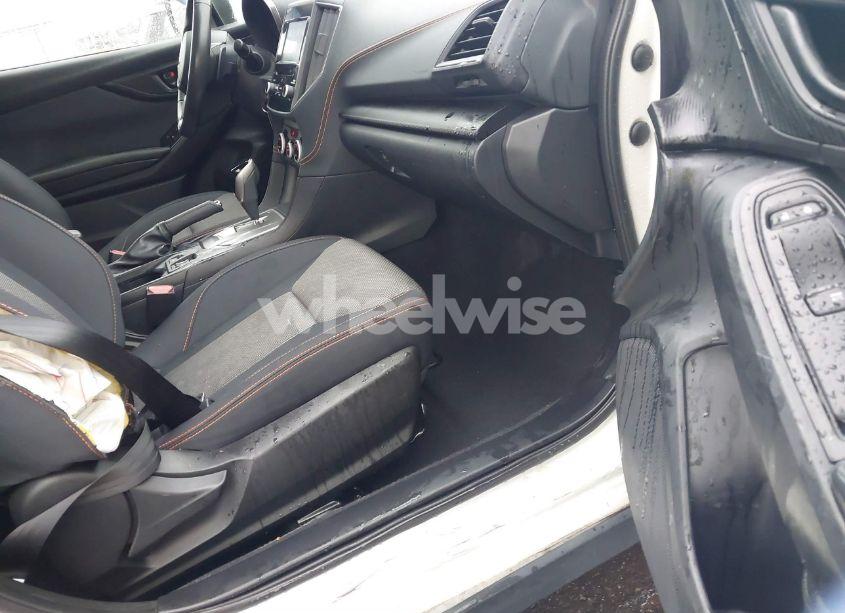 Photo 5 of 2021 Subaru Crosstrek PREMIUM (VIN JF2GTAPC1MH394953)