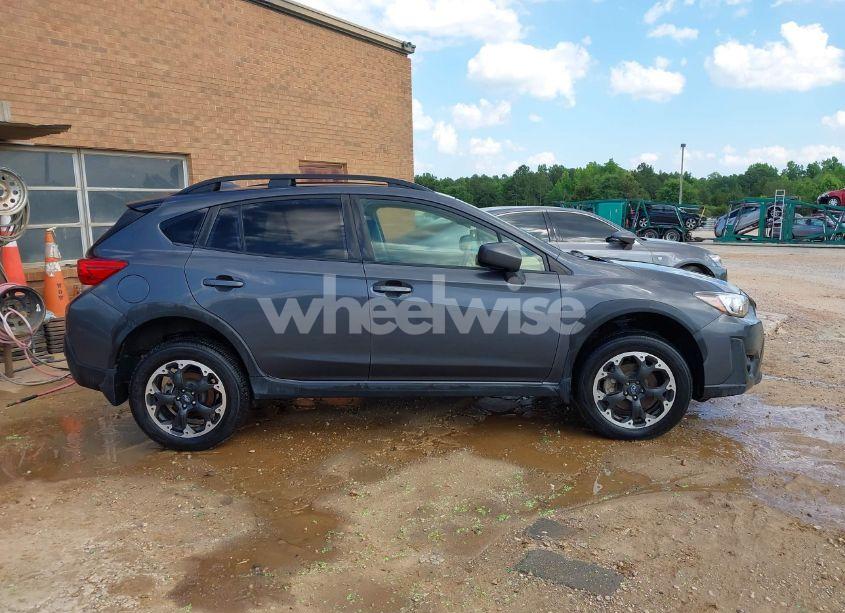 Photo 13 of 2021 Subaru Crosstrek PREMIUM (VIN JF2GTAPC3M8270943)
