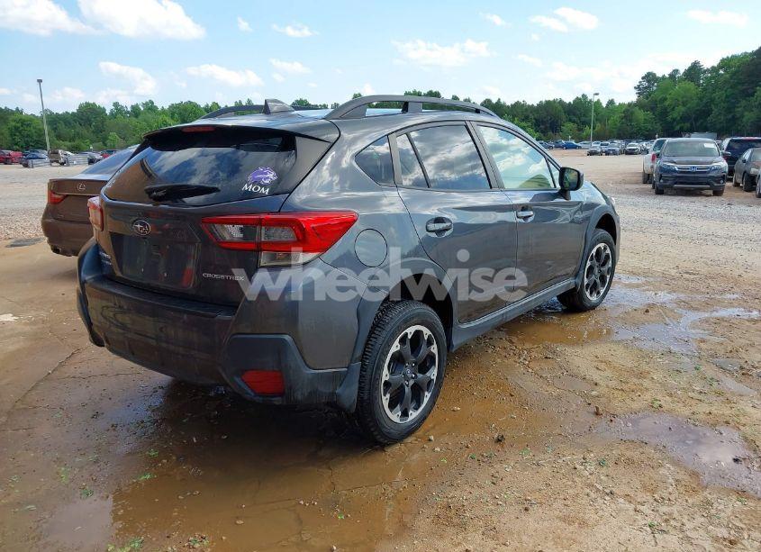 Photo 4 of 2021 Subaru Crosstrek PREMIUM (VIN JF2GTAPC3M8270943)