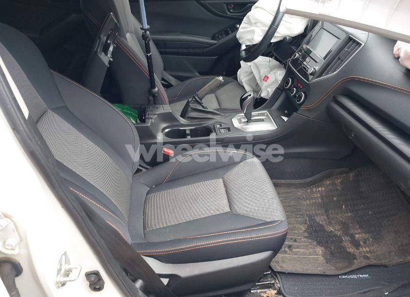 Photo 5 of 2021 Subaru Crosstrek PREMIUM (VIN JF2GTAPC3M8310566)