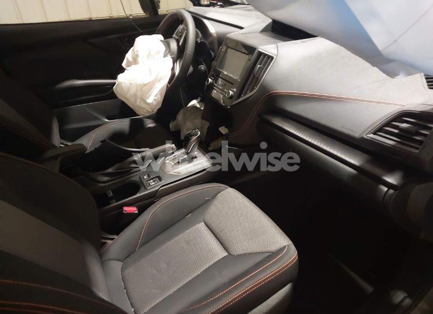 Photo 5 of 2022 Subaru Crosstrek PREMIUM (VIN JF2GTAPC3N8284987)