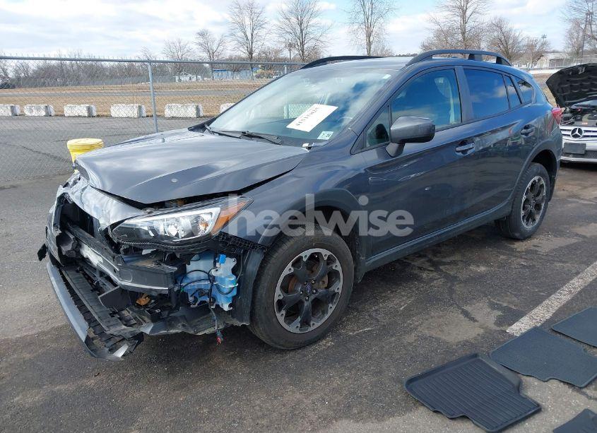 Photo 2 of 2021 Subaru Crosstrek PREMIUM (VIN JF2GTAPC4M8360389)