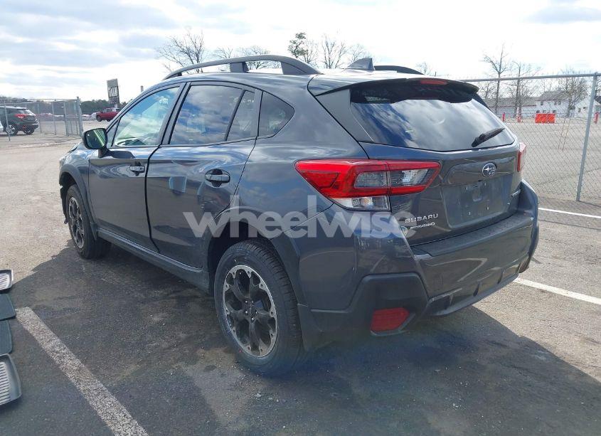Photo 3 of 2021 Subaru Crosstrek PREMIUM (VIN JF2GTAPC4M8360389)