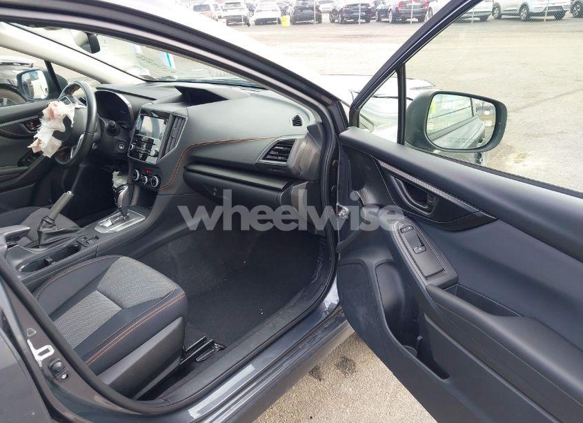 Photo 5 of 2021 Subaru Crosstrek PREMIUM (VIN JF2GTAPC4M8360389)