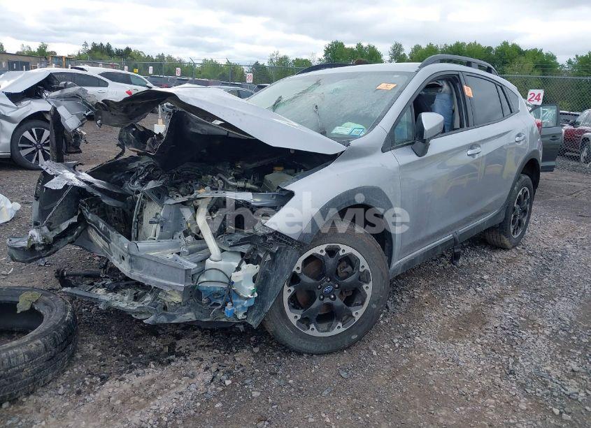 Photo 2 of 2021 Subaru Crosstrek PREMIUM (VIN JF2GTAPC5M8331242)