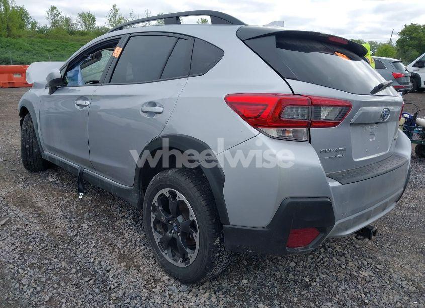 Photo 3 of 2021 Subaru Crosstrek PREMIUM (VIN JF2GTAPC5M8331242)