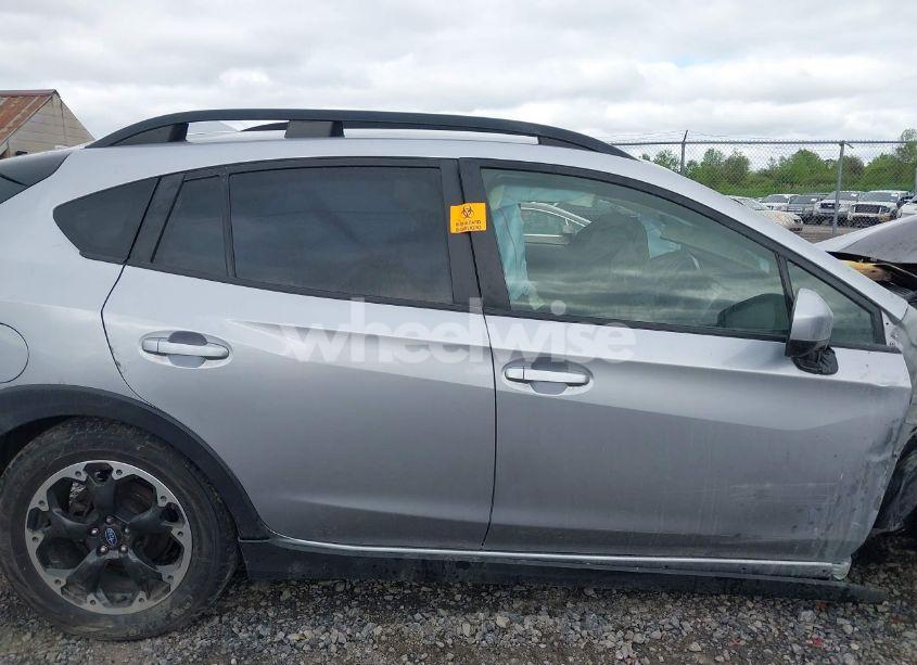 Photo 8 of 2021 Subaru Crosstrek PREMIUM (VIN JF2GTAPC5M8331242)