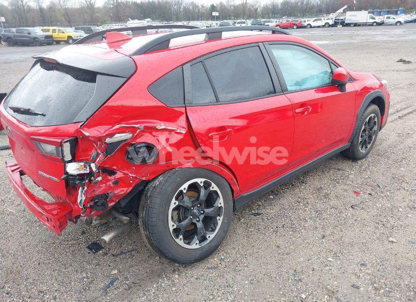 Photo 4 of 2021 Subaru Crosstrek PREMIUM (VIN JF2GTAPC5M8366623)