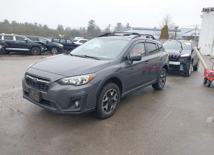 Photo 2 of 2020 Subaru Crosstrek PREMIUM (VIN JF2GTAPC7L8233960)