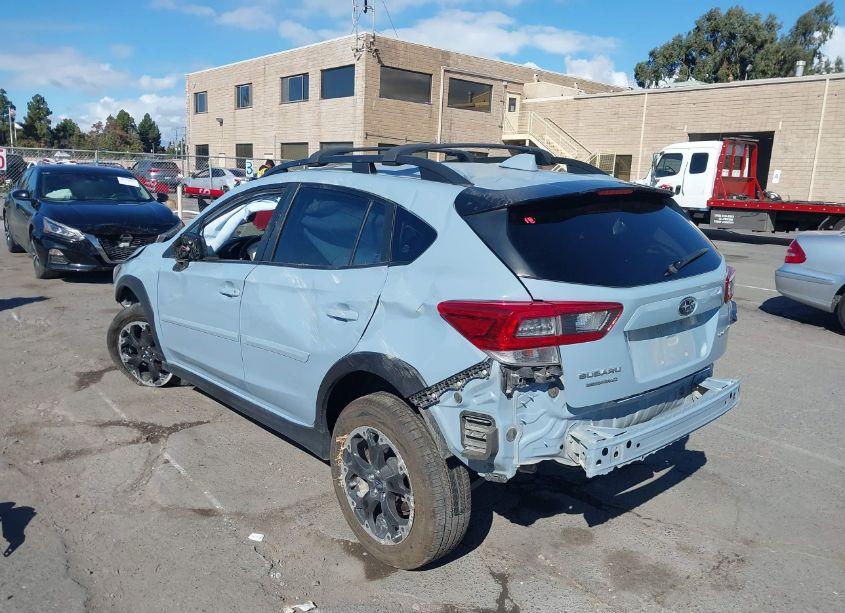 Photo 3 of 2022 Subaru Crosstrek PREMIUM (VIN JF2GTAPC7N8275886)