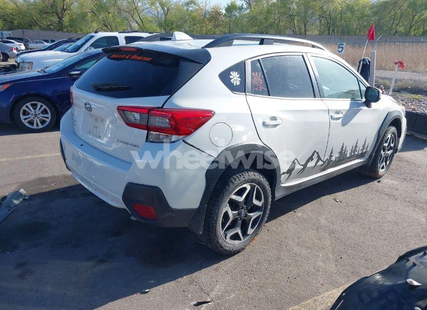 Photo 4 of 2021 Subaru Crosstrek PREMIUM (VIN JF2GTAPC8M8262207)