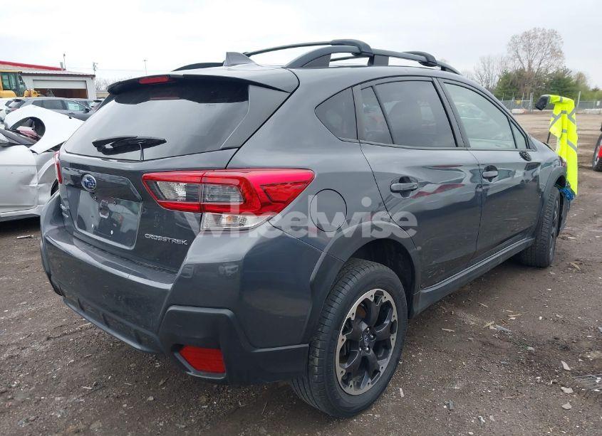 Photo 4 of 2021 Subaru Crosstrek PREMIUM (VIN JF2GTAPC8M8369077)
