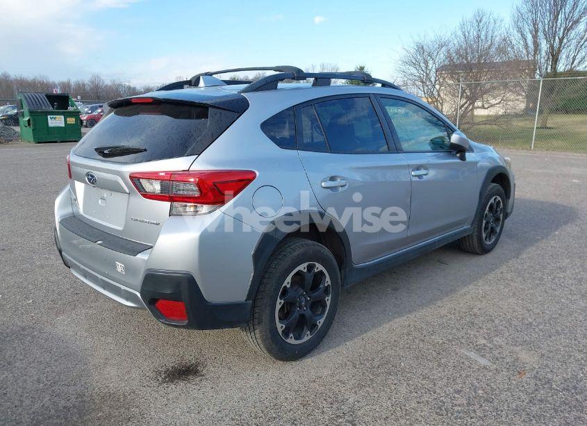 Photo 4 of 2021 Subaru Crosstrek PREMIUM (VIN JF2GTAPC9M8287424)
