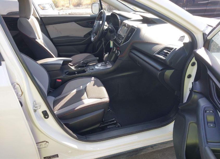 Photo 5 of 2021 Subaru Crosstrek PREMIUM (VIN JF2GTAPC9M8300219)