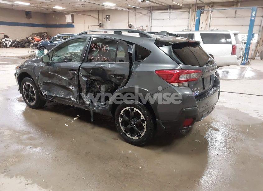 Photo 3 of 2021 Subaru Crosstrek PREMIUM (VIN JF2GTAPC9MH392447)