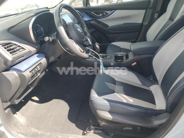 Photo 3 of 2020 SUBARU CROSSTREK LIMITED (VIN JF2GTDNC7LH235311)