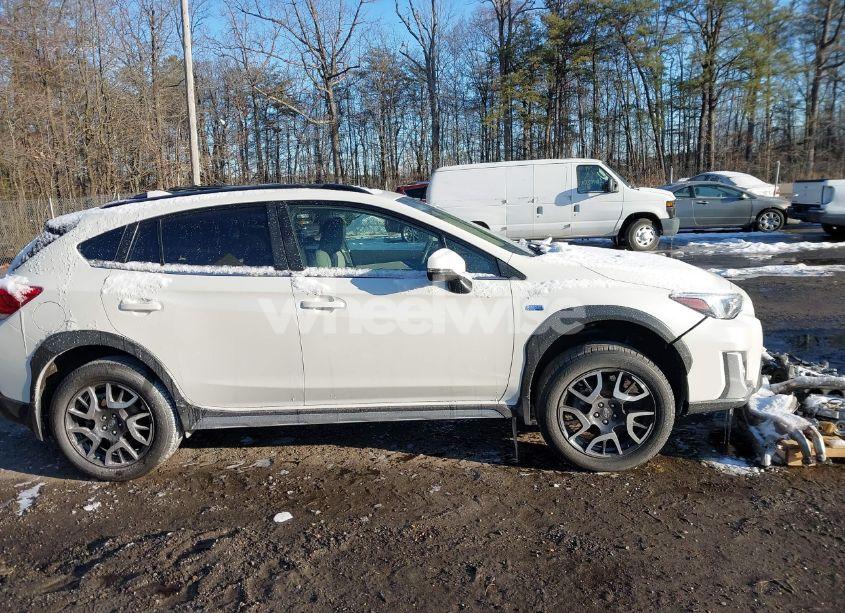 Photo 13 of 2020 Subaru Crosstrek HYBRID (VIN JF2GTDNC9LH204156)